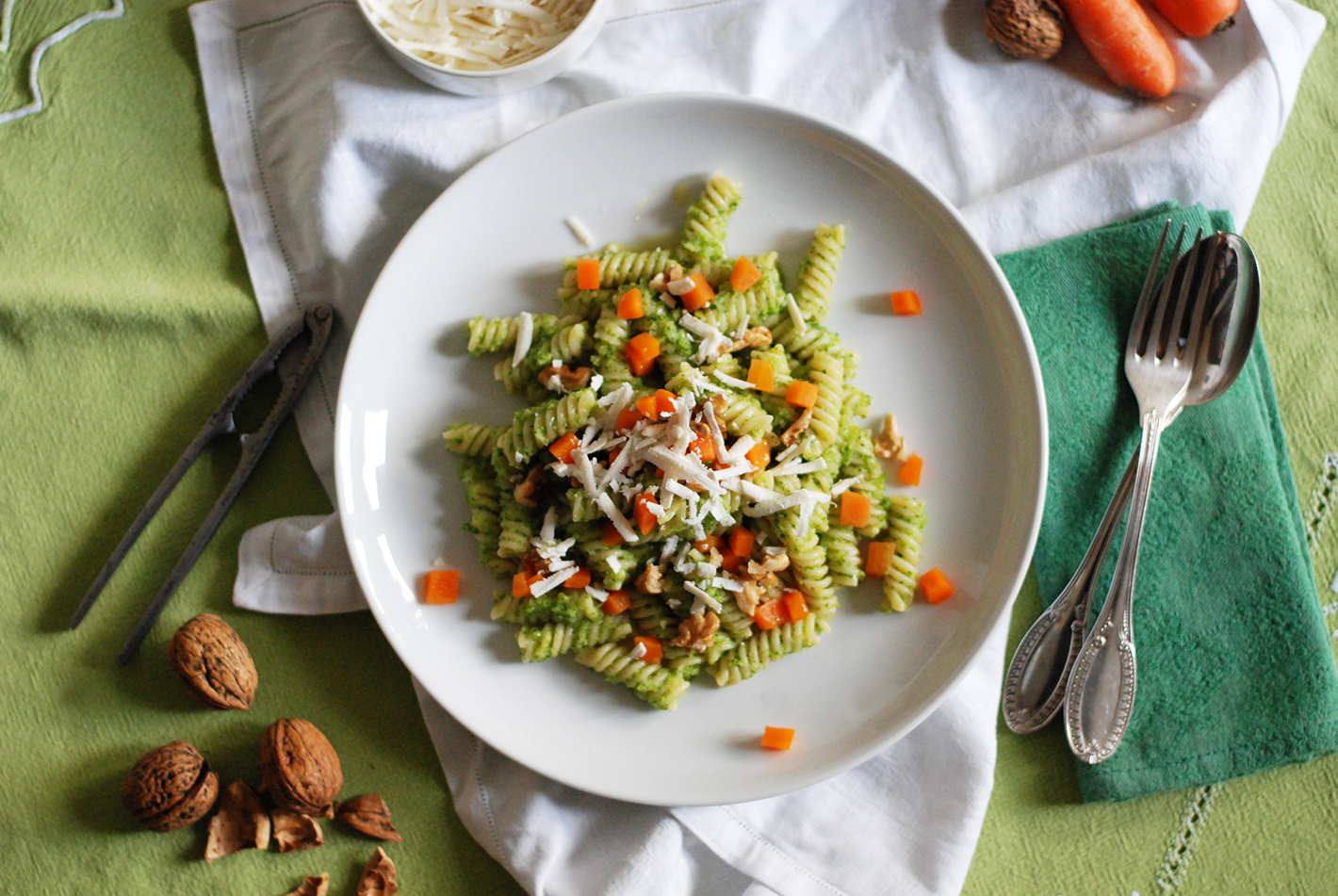 fusilli con broccoli e carote