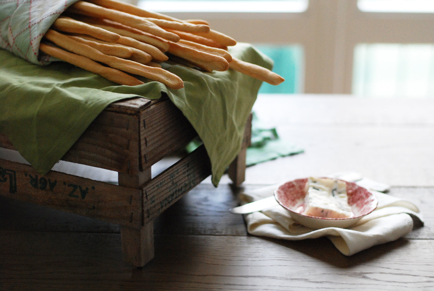 grissini con chutney di pere e gorgonzola