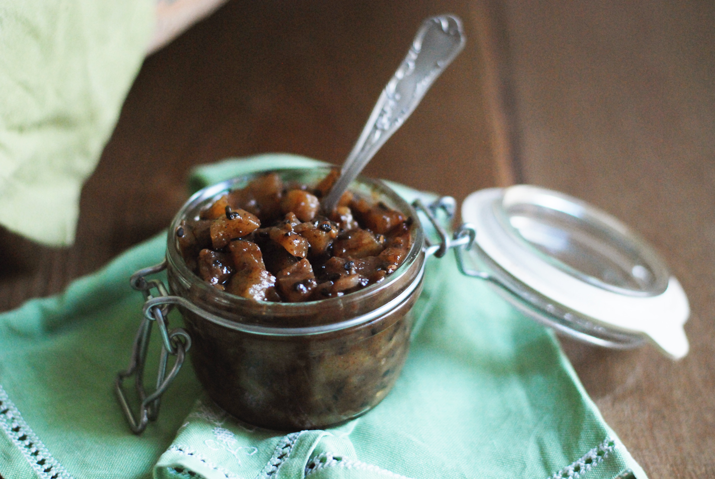 grissini con chutney di pere e gorgonzola