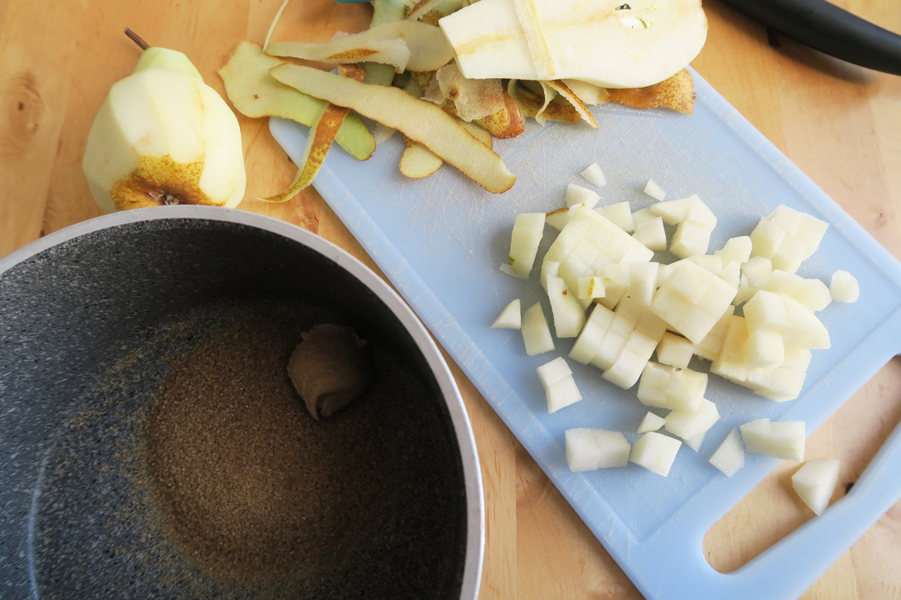 grissini con chutney di pere e gorgonzola