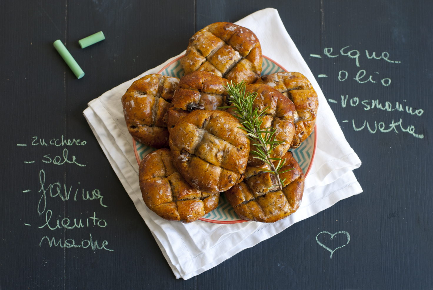 pan di ramerino con uvetta e rosmarino